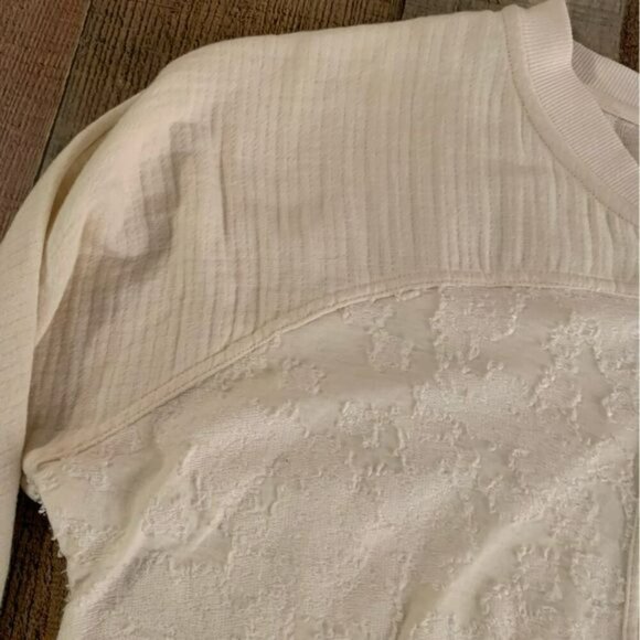 Anthropologie Saturday Sunday cream full zip ruffle bottom top with tie -S - Picture 7 of 8
